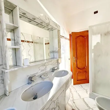 Appartamento Penthouse Vista Mare - Portosole Sanremo